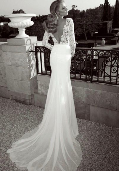 Long Sleeve Backless Wedding Dress