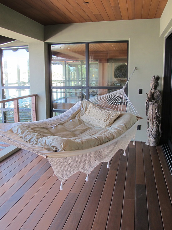 Minimalist Indoor Hammock Apartment With Luxury Interior