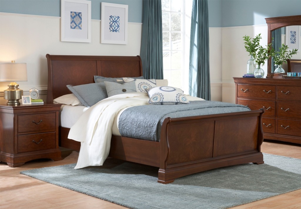 Sleigh Bed Bedroom Decorating Ideas