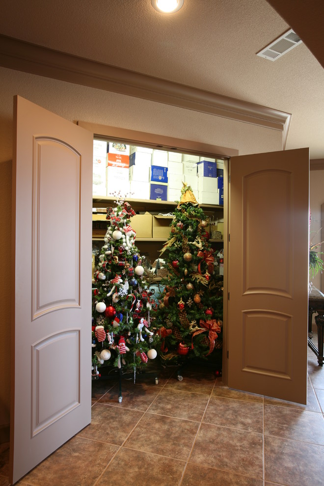 Holiday Hallway Decorating Ideas Holiday Hallway Decorating Ideas