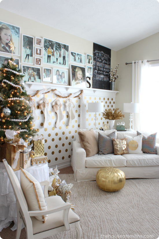 living-room-gold-christmas-decoration living-room-gold-christmas-decoration