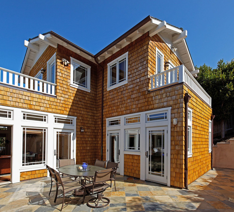 Craftsman Backyard Patio Design
