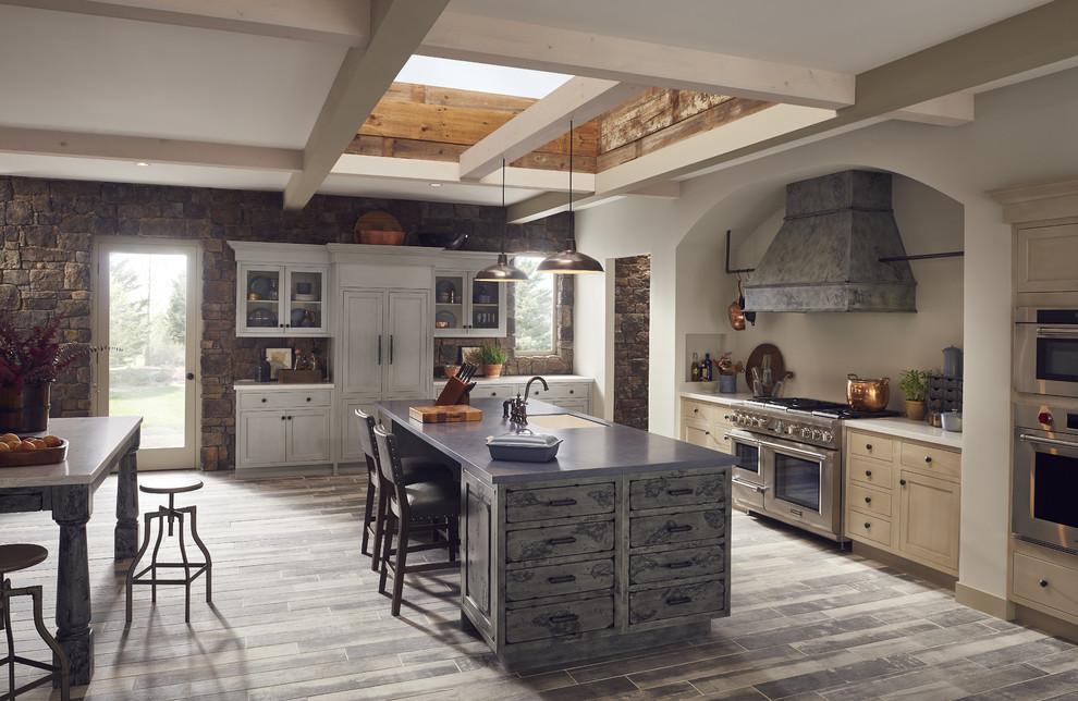 Modern Kitchen With Traditional Touch Modern Kitchen With Traditional Touch