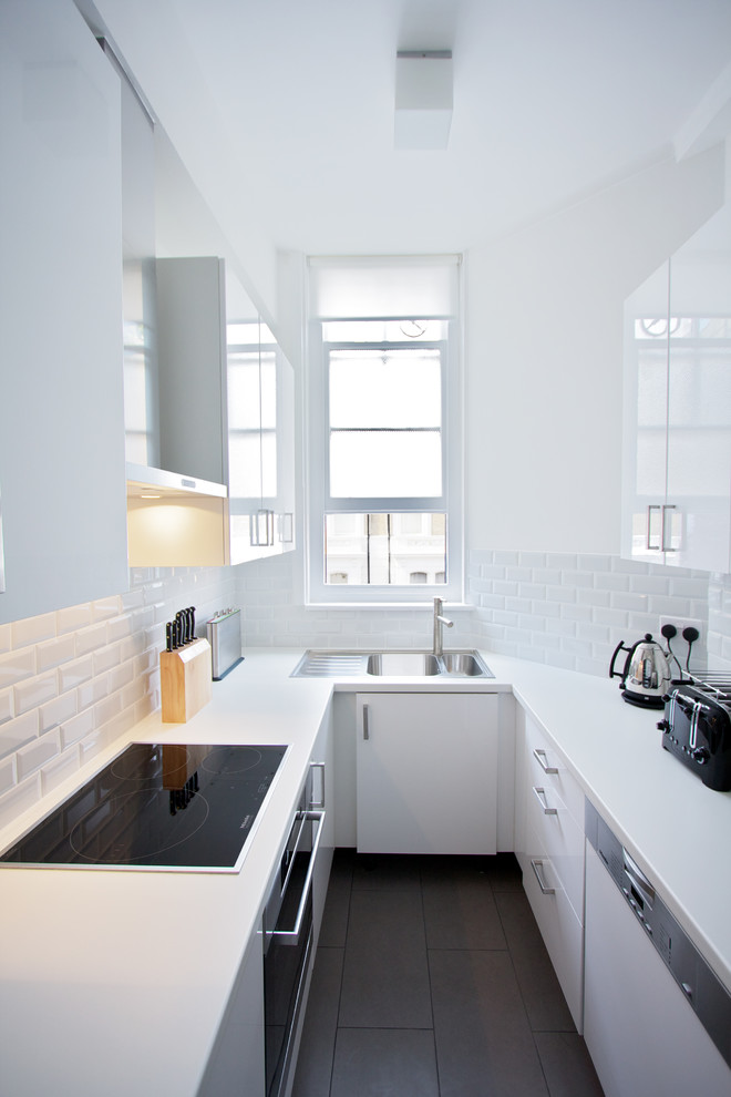 21 Beautiful All White Kitchen Design Ideas