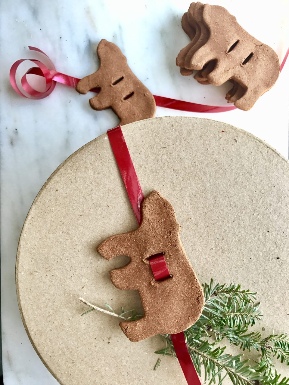 Cinnamon Applesauce Ornaments Cinnamon Applesauce Ornaments