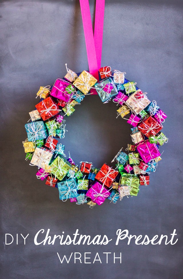 DIY Mini Gift Box Christmas Wreath DIY Mini Gift Box Christmas Wreath
