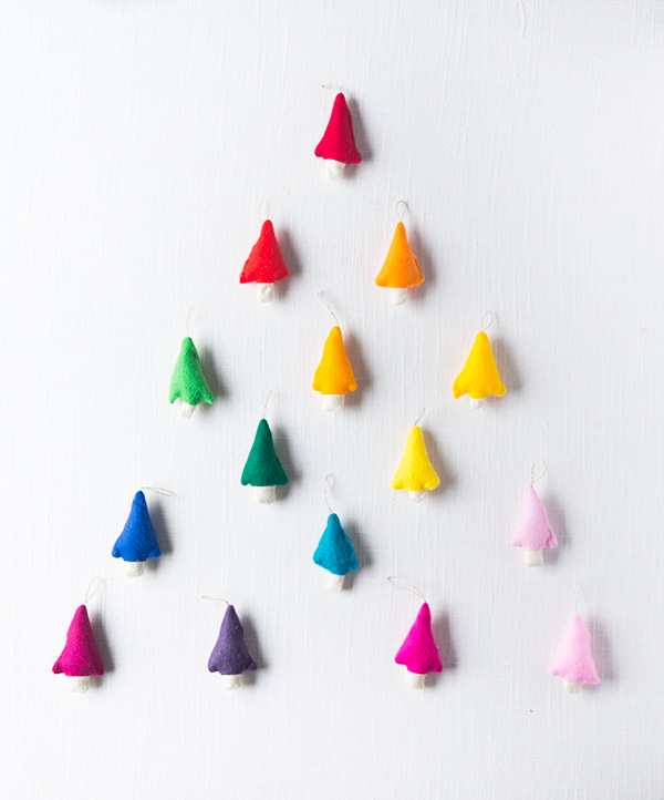 DIY Rainbow Felt Tree Ornaments DIY Rainbow Felt Tree Ornaments