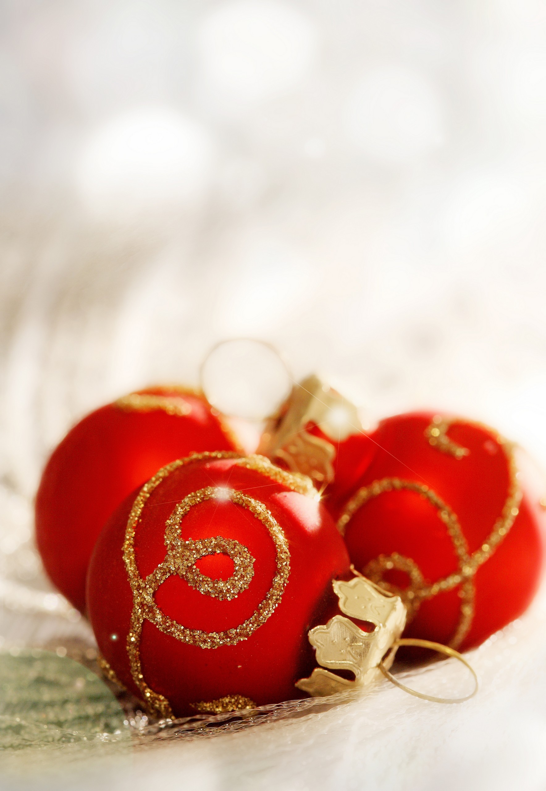 31 Amazing Red Christmas Decor Ideas