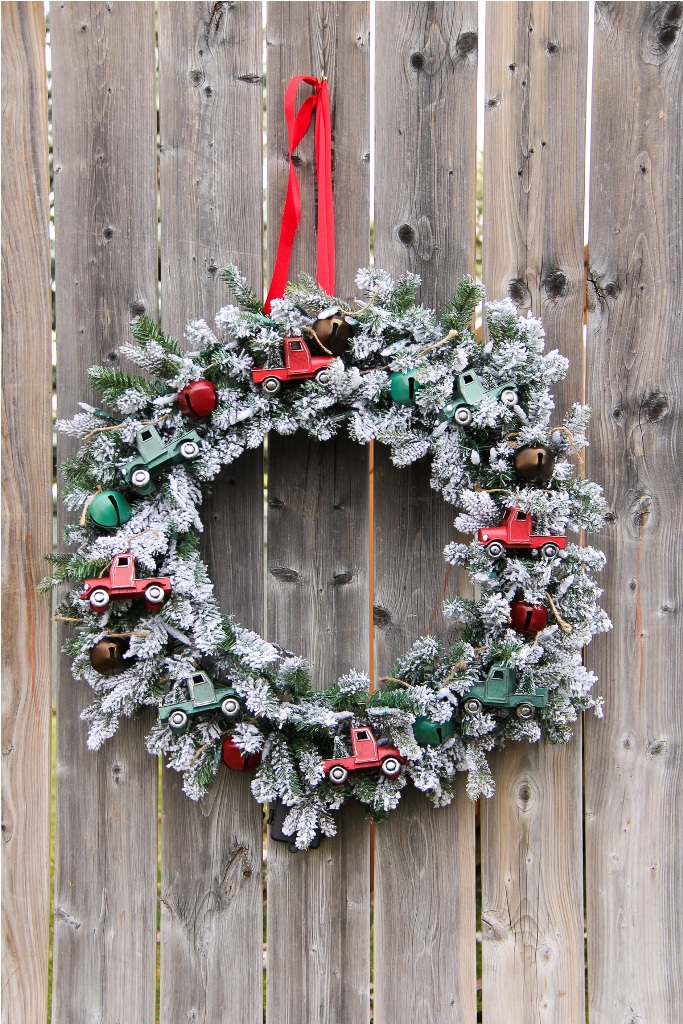 Vintage Truck Christmas Wreath Vintage Truck Christmas Wreath