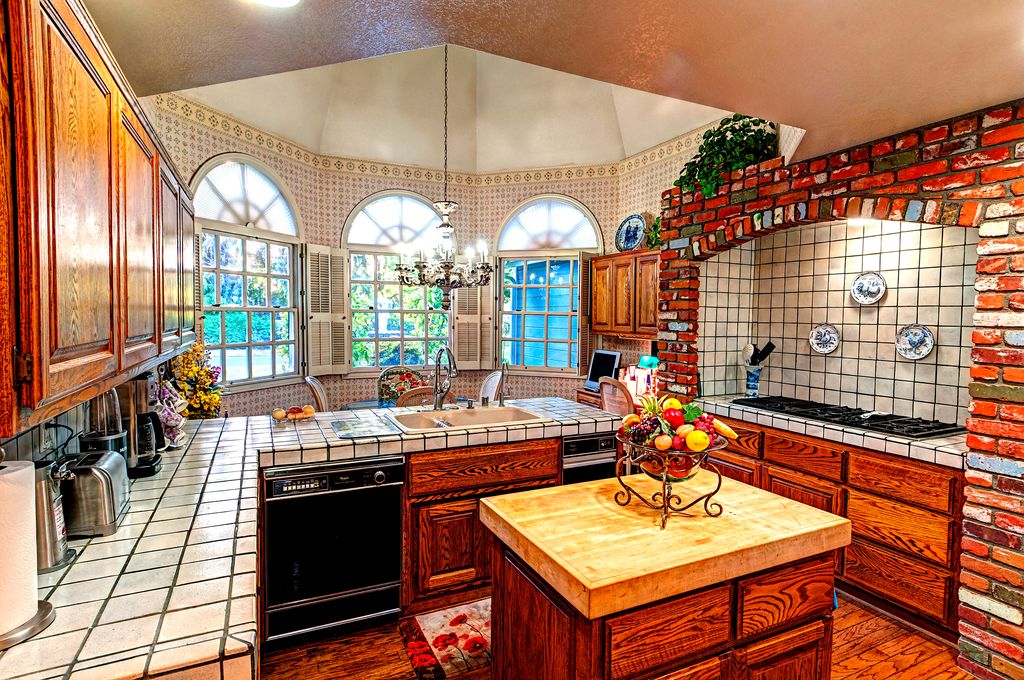  Eclectic Kitchen Design for Small Space