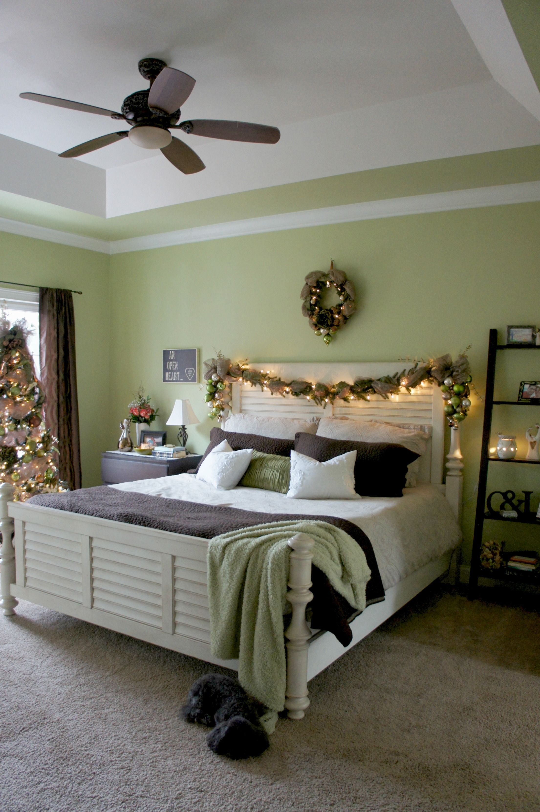 Christmas Bedroom Decorations With Lights
