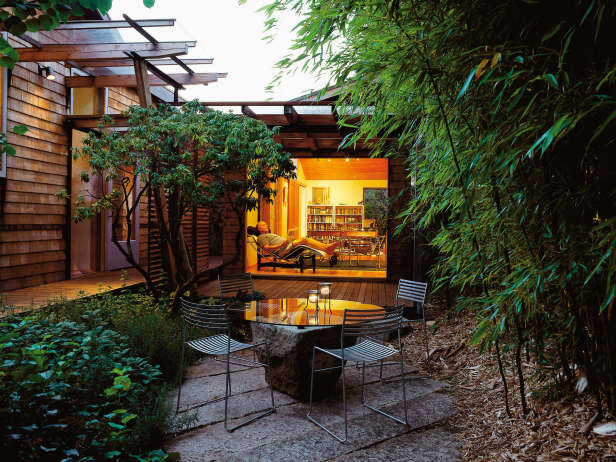 Consider Style of Home When Designing Garden