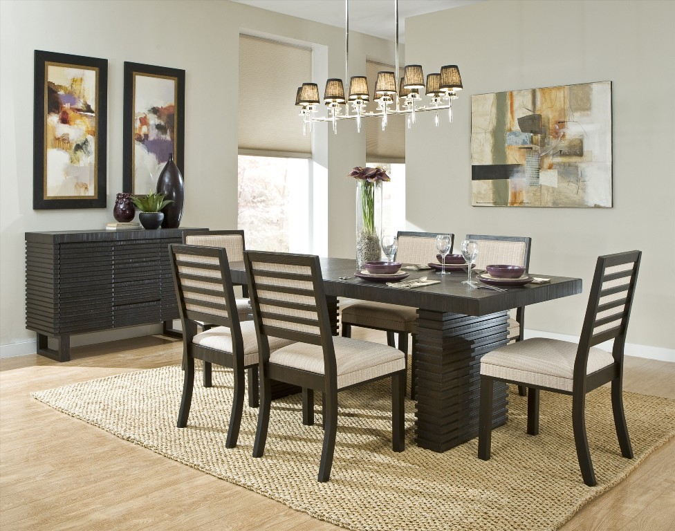 Modern-Dining-Room-with-brown-oak-wood-and-some-hanging-ornaments