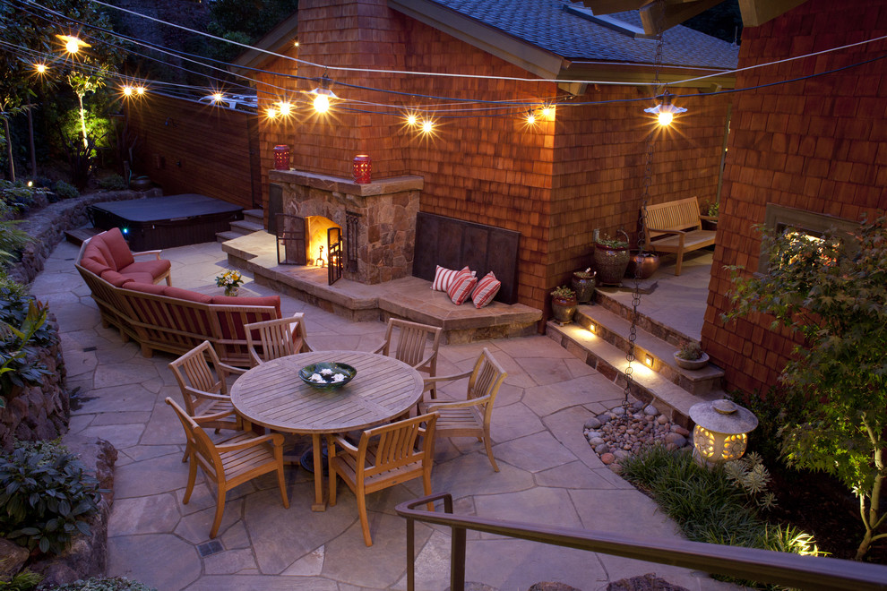 traditional-outdoor-patio-string-lighting-ideas-image