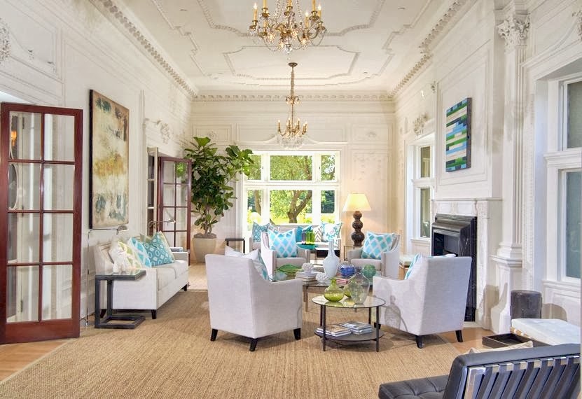 Luxury-classic-living-room-with-high-ceiling-decorating-ideas