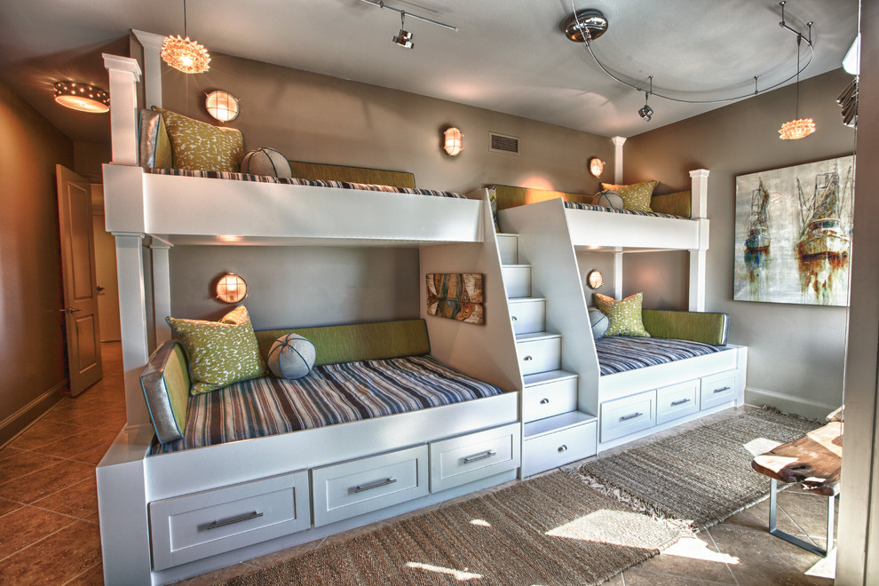Splendid-L-Shaped-Bunk-Beds-decorating-ideas-for-Kids-Beach-design-ideas-with-Splendid-aera-rugs-artwork