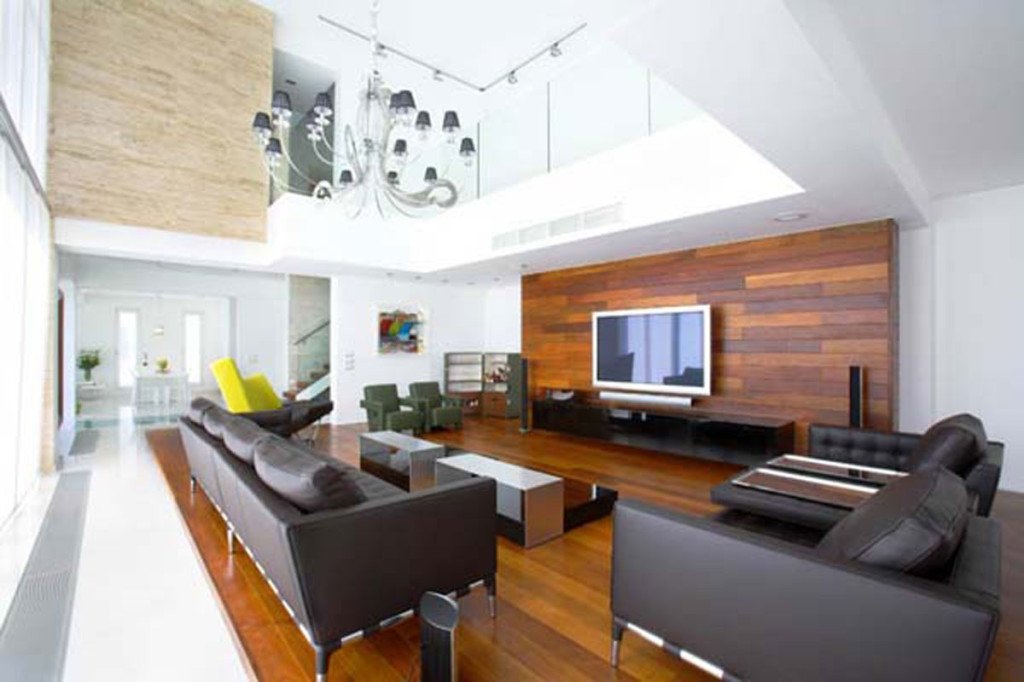 25 Living Room Designs With Tall Ceilings - Decorating Small Spaces With High Ceilings