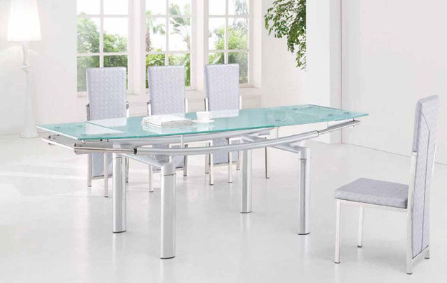 15 Elegant Glass Dining Room Tables