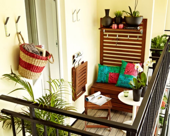 small-balcony-design-ideas-folding-table-folding-chair-furniture