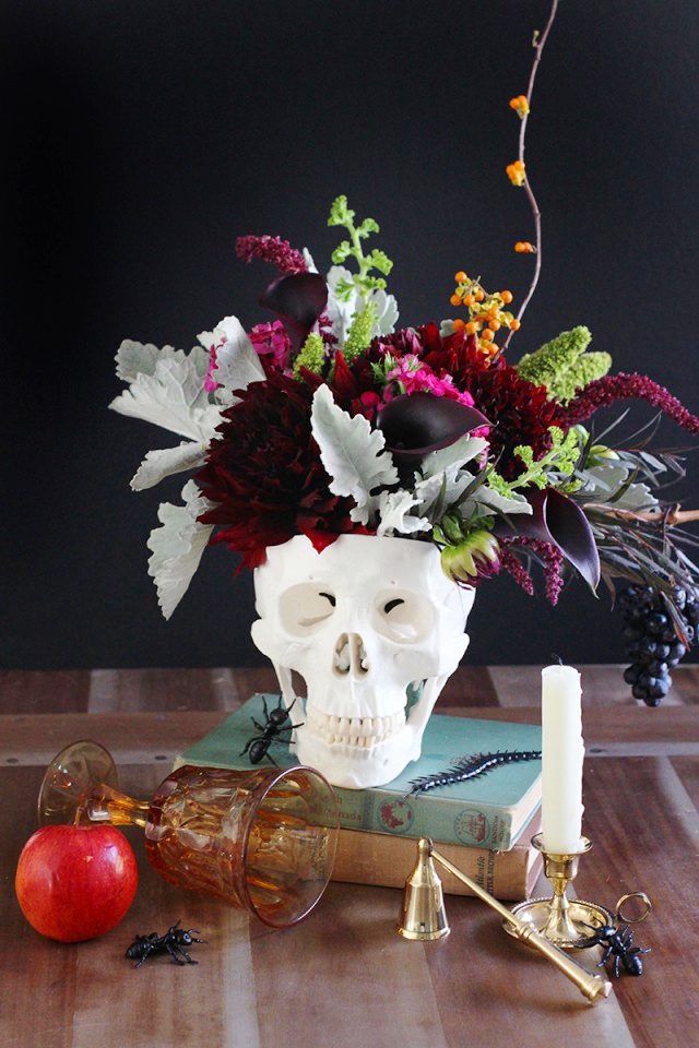 7 Outstanding Diy Skull Vase Ideas for Halloween