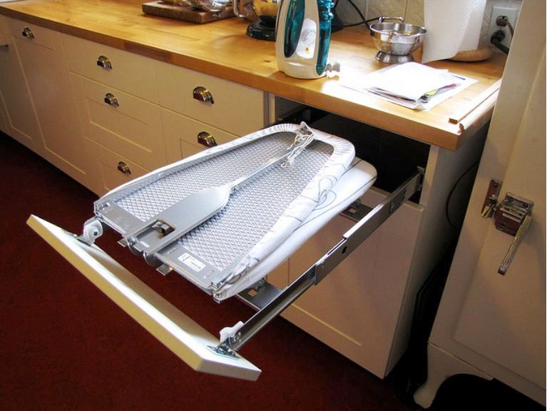 casual-and-simple-ironing-board-storage_