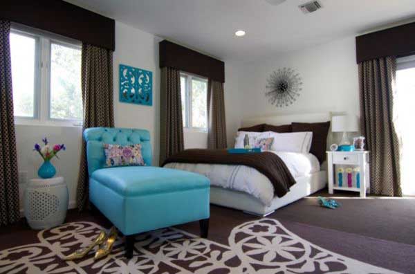 Sophisticated-Bold-Color-Schemes-For-Bedroom-And-Living-Rooms