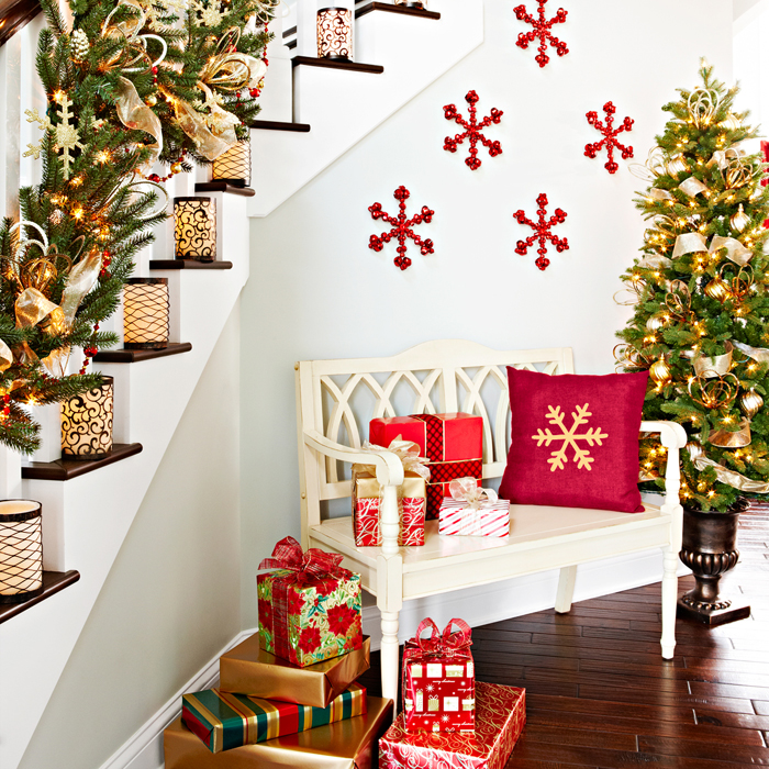 Beautiful Christmas Stairs Decoration Ideas Beautiful Christmas Stairs Decoration Ideas 2