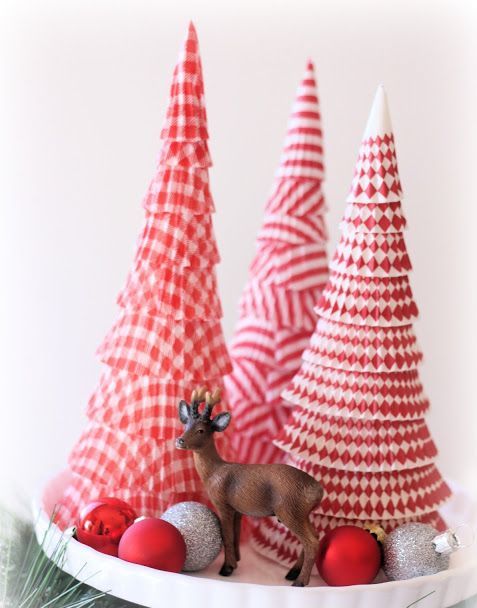 diy-cupcake-liners-christmas-tree