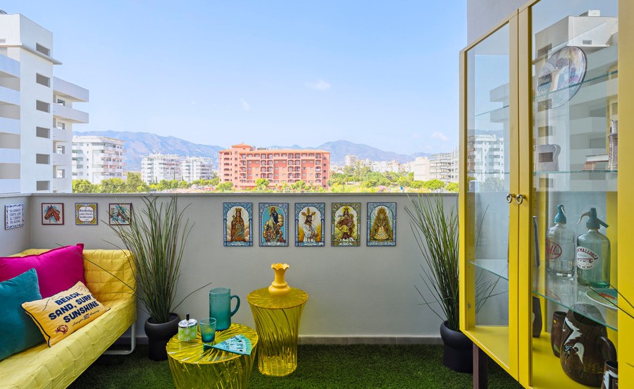 Eclectic-Balcony