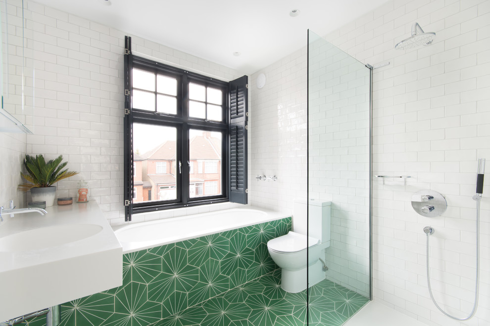Dynamic Contemporary Bathroom Dynamic Contemporary Bathroom