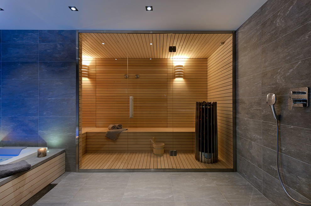 Luxurious Contemporary Bathroom Luxurious Contemporary Bathroom