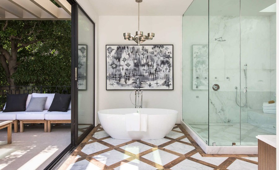 Open Concept Contemporary Bathroom