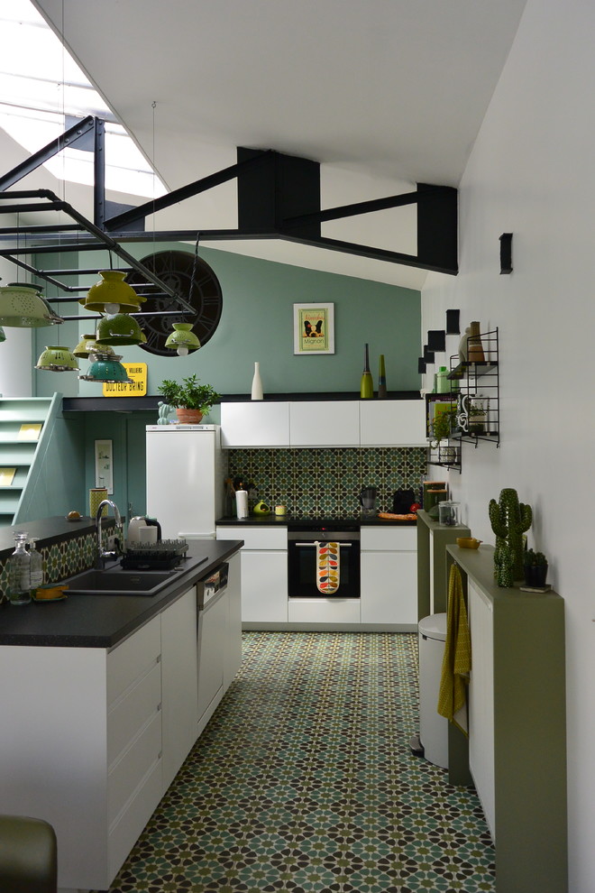 Eclectic L-shaped Open Concept Kitchen