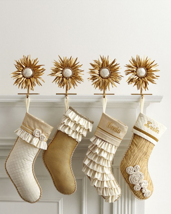 Gold Christmas Decoration Ideas (12)