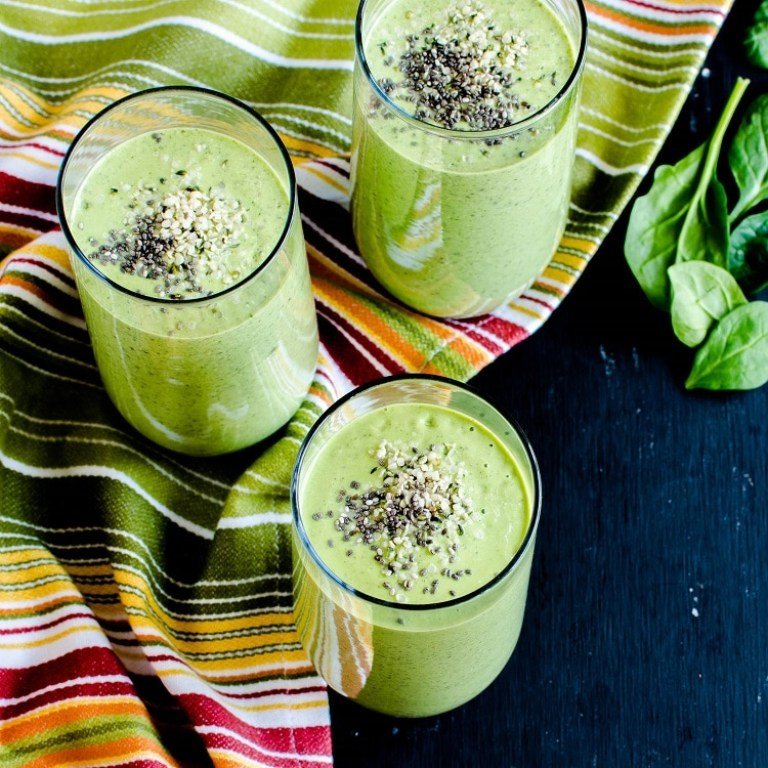  All green smoothie with bonus Chia seeds