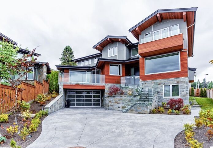 Why You Shouldn't Forget Your Garage When Decorating Your Home (2)